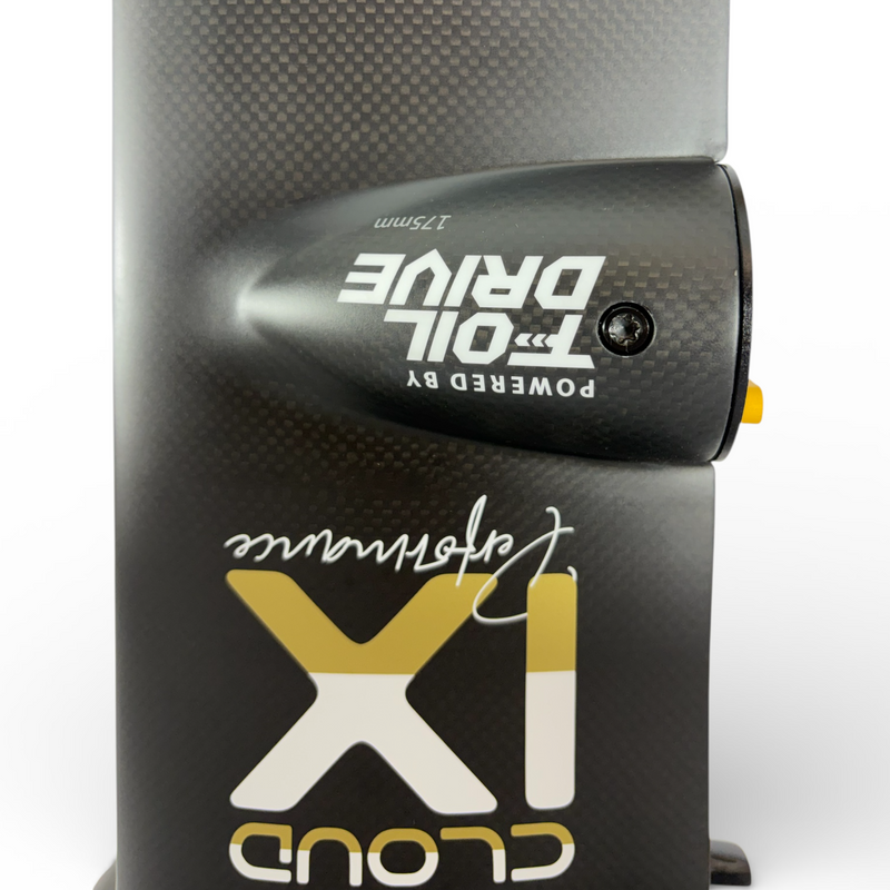 クラウド・ストライフ　foil Cloud IX Integrated FoilDrive Mast